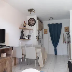  Appartement T2 Dans Résidence Avec Piscine Et Tennis