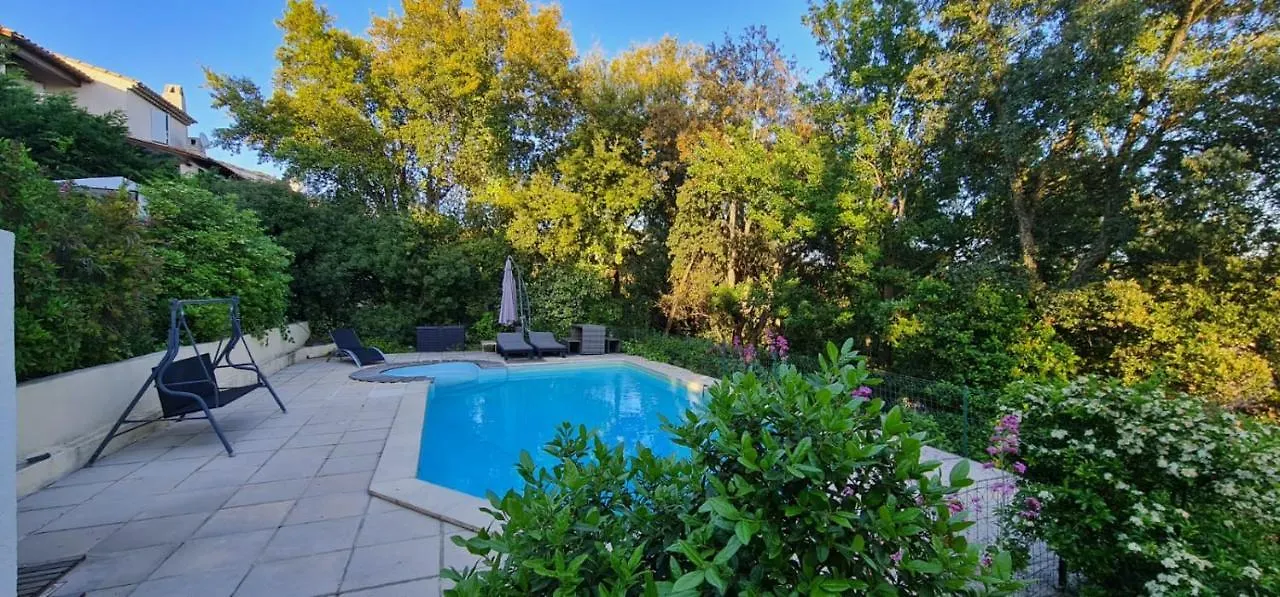 Saint Raphael - Appartement Dans Villa Au Calme A Valescure Y- Prix Inchanges 0*, Saint-Raphael (Var) France